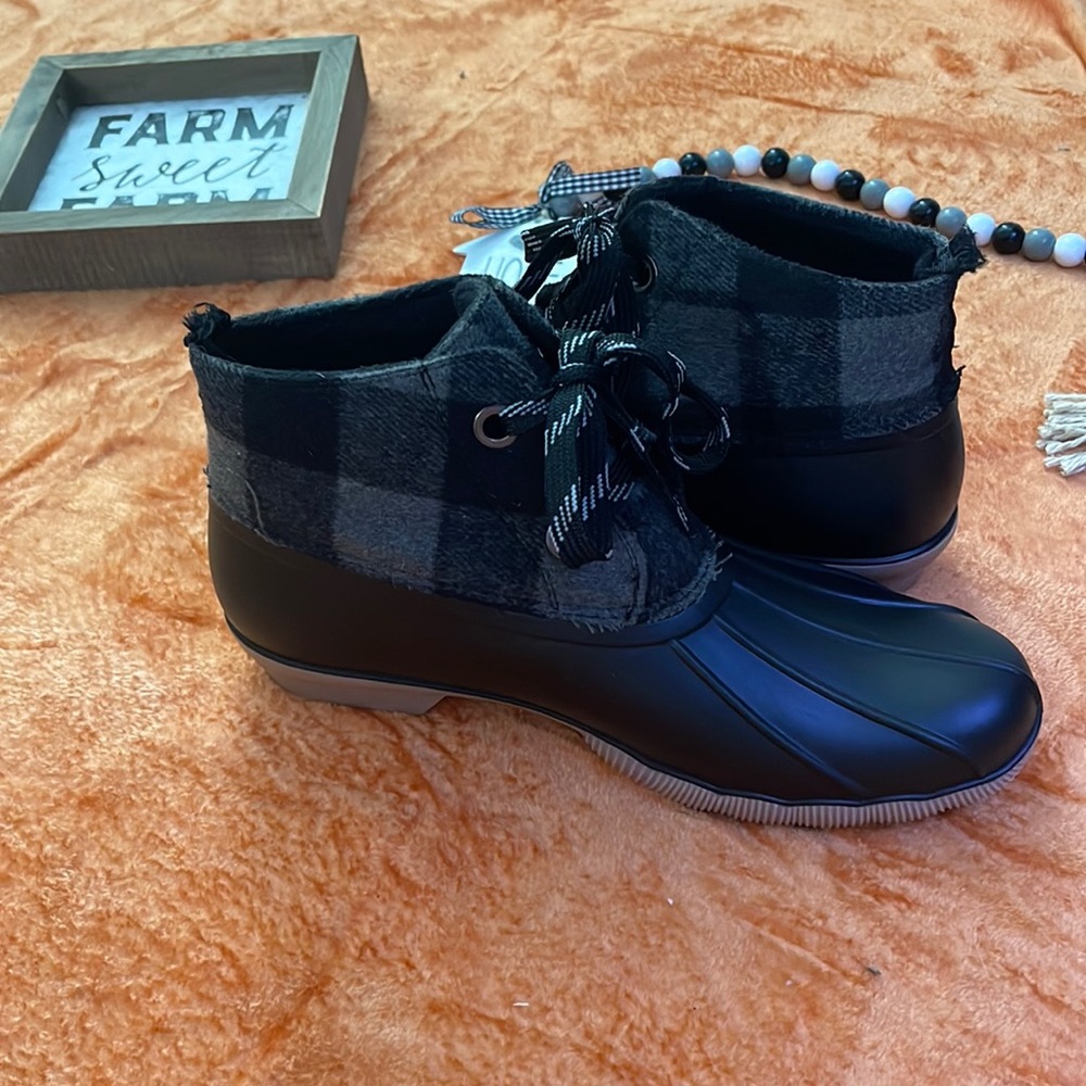 Rain boots plaid